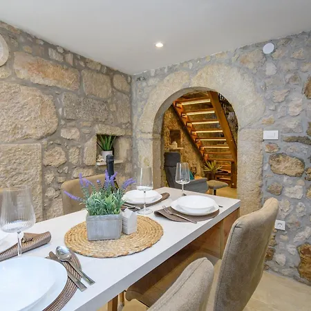 House Lara * Grižane